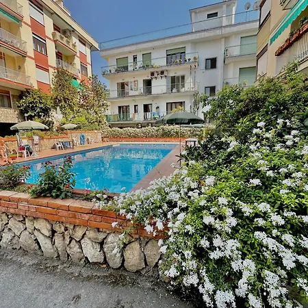 Pool Family Big Appartament In Center * Sorrente